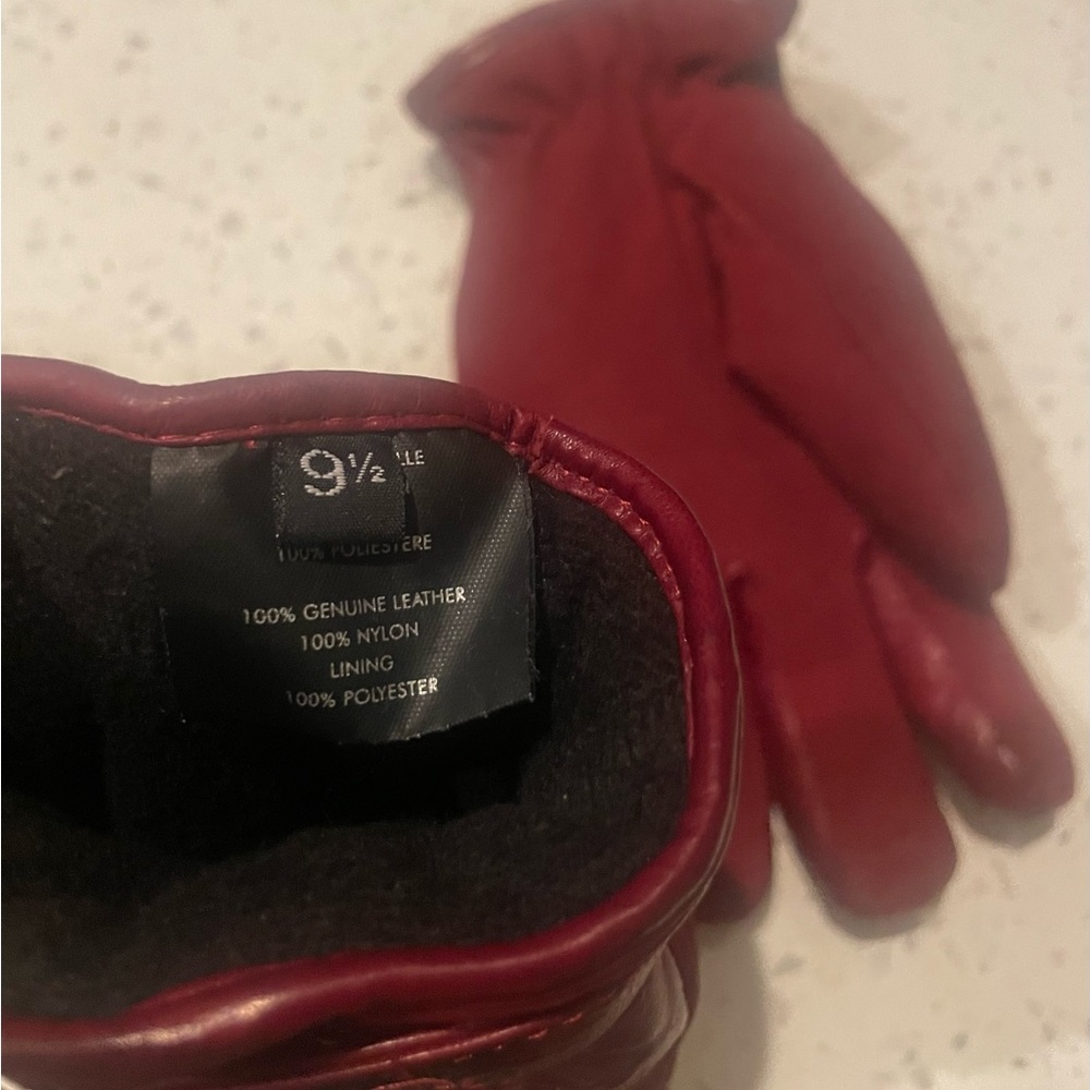 Men’s Gucci Gloves - Picture 3 of 4